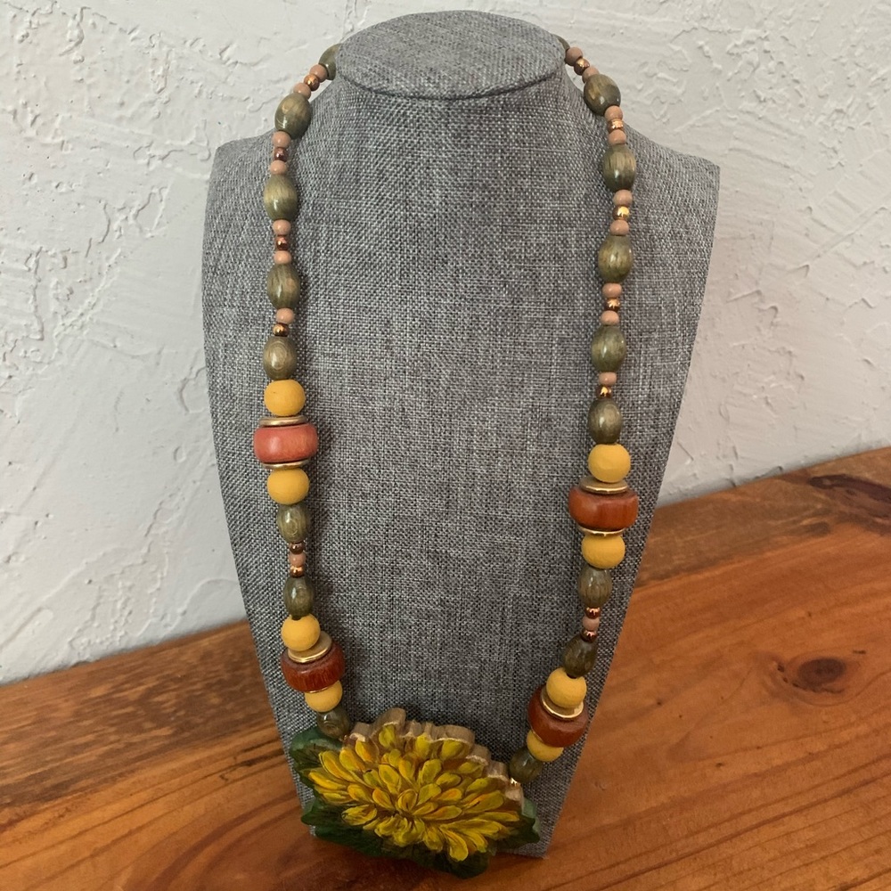 Flower Bead Necklace